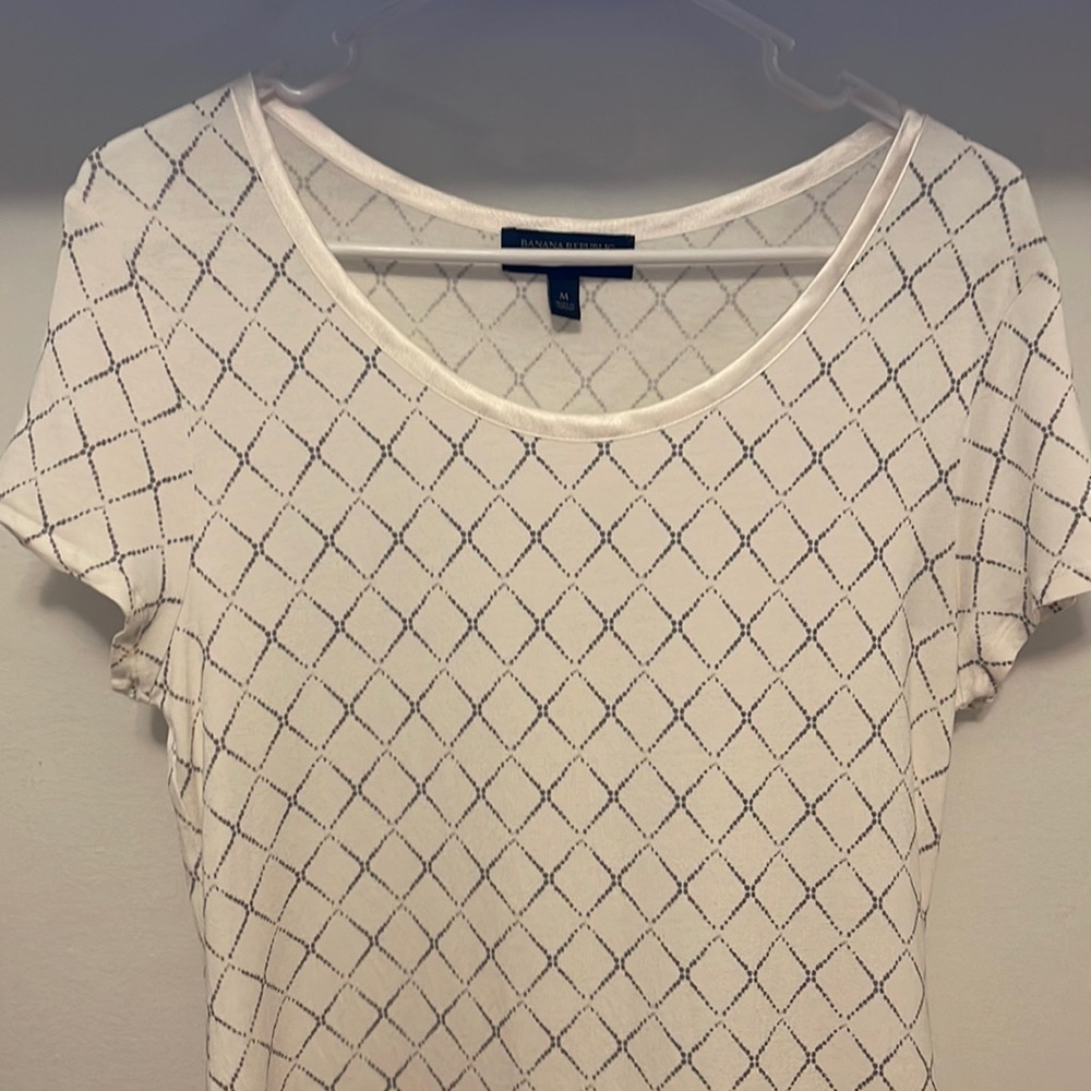 Banana Republic shirt! 🤍✨